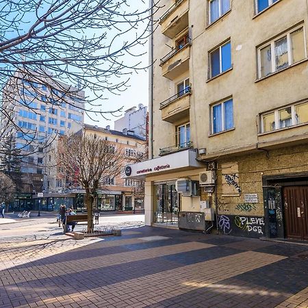 Zero-Waste Studio Apartment In Central Szófia Kültér fotó