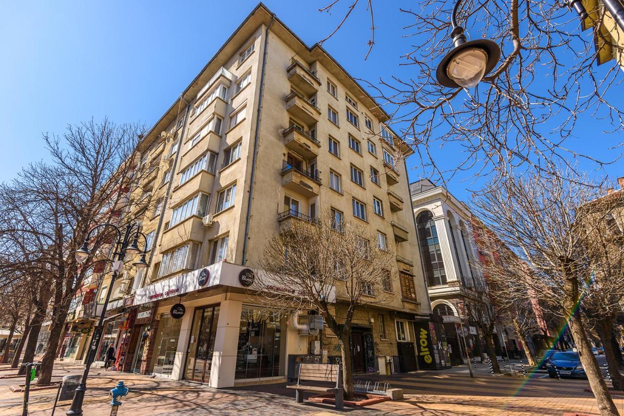Zero-Waste Studio Apartment In Central Szófia Kültér fotó