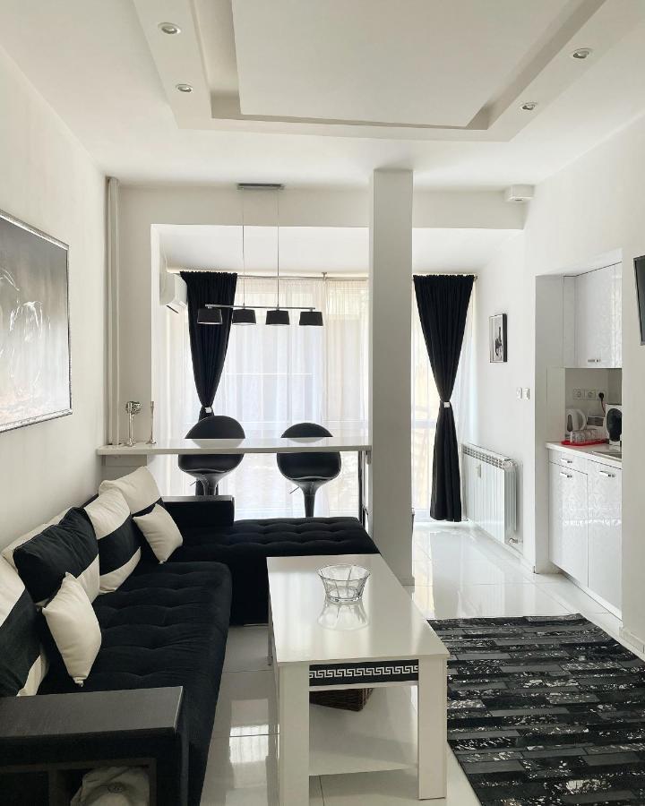 Zero-Waste Studio Apartment In Central Szófia Kültér fotó