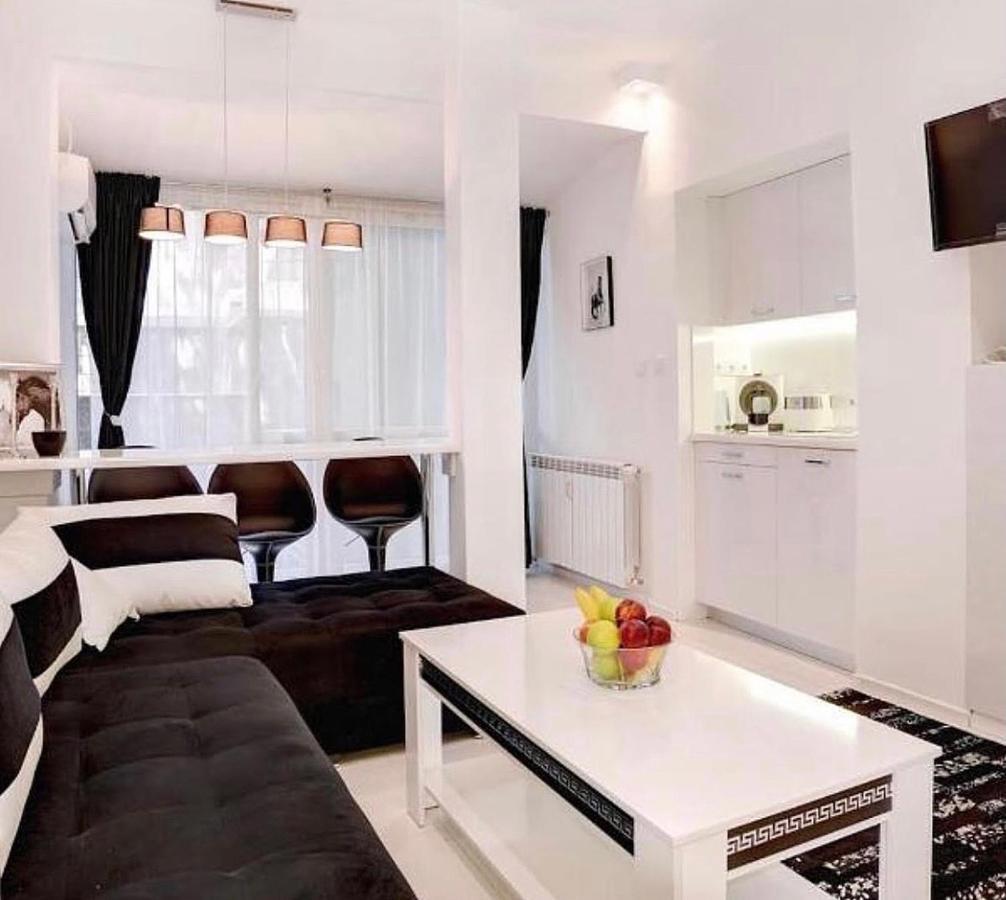 Zero-Waste Studio Apartment In Central Szófia Kültér fotó